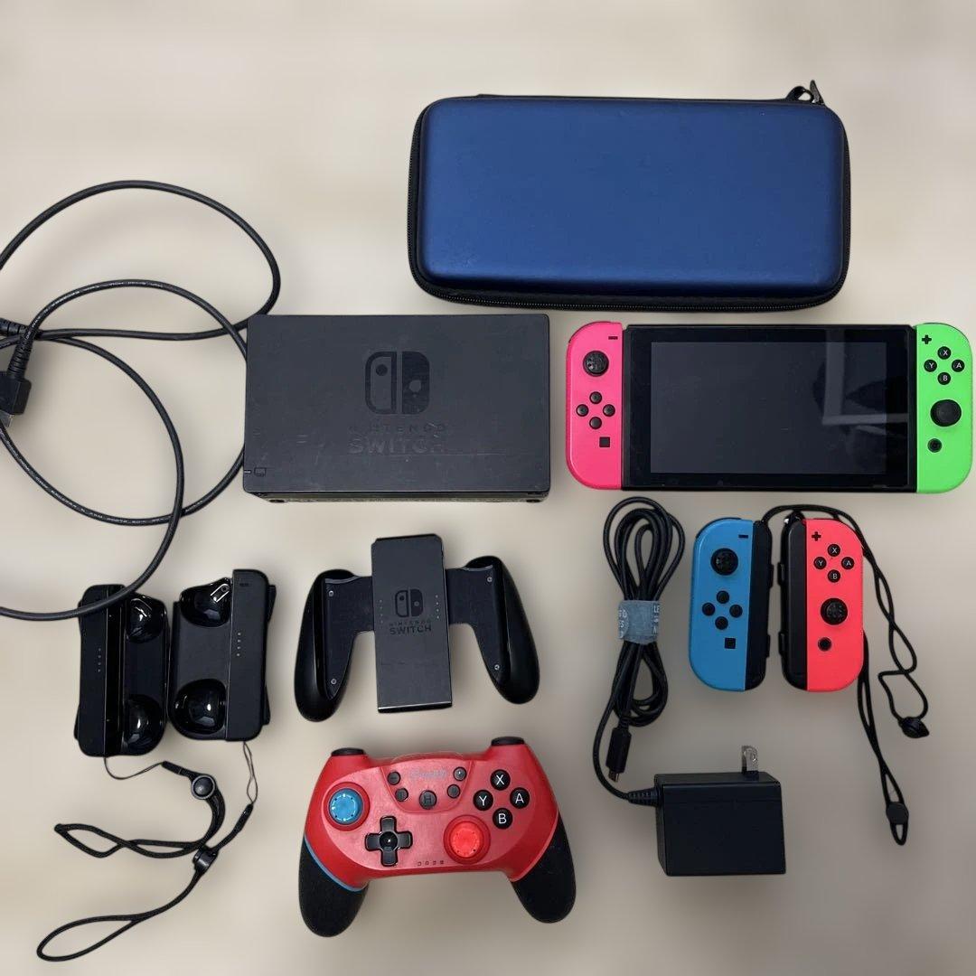 Nintendo Switch 本体 ピンク・グリーン 充実の付属品