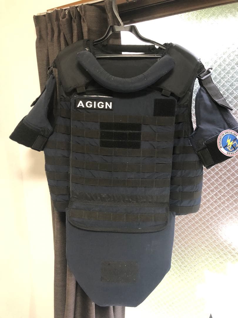 AGIGN アーマー(難あり)