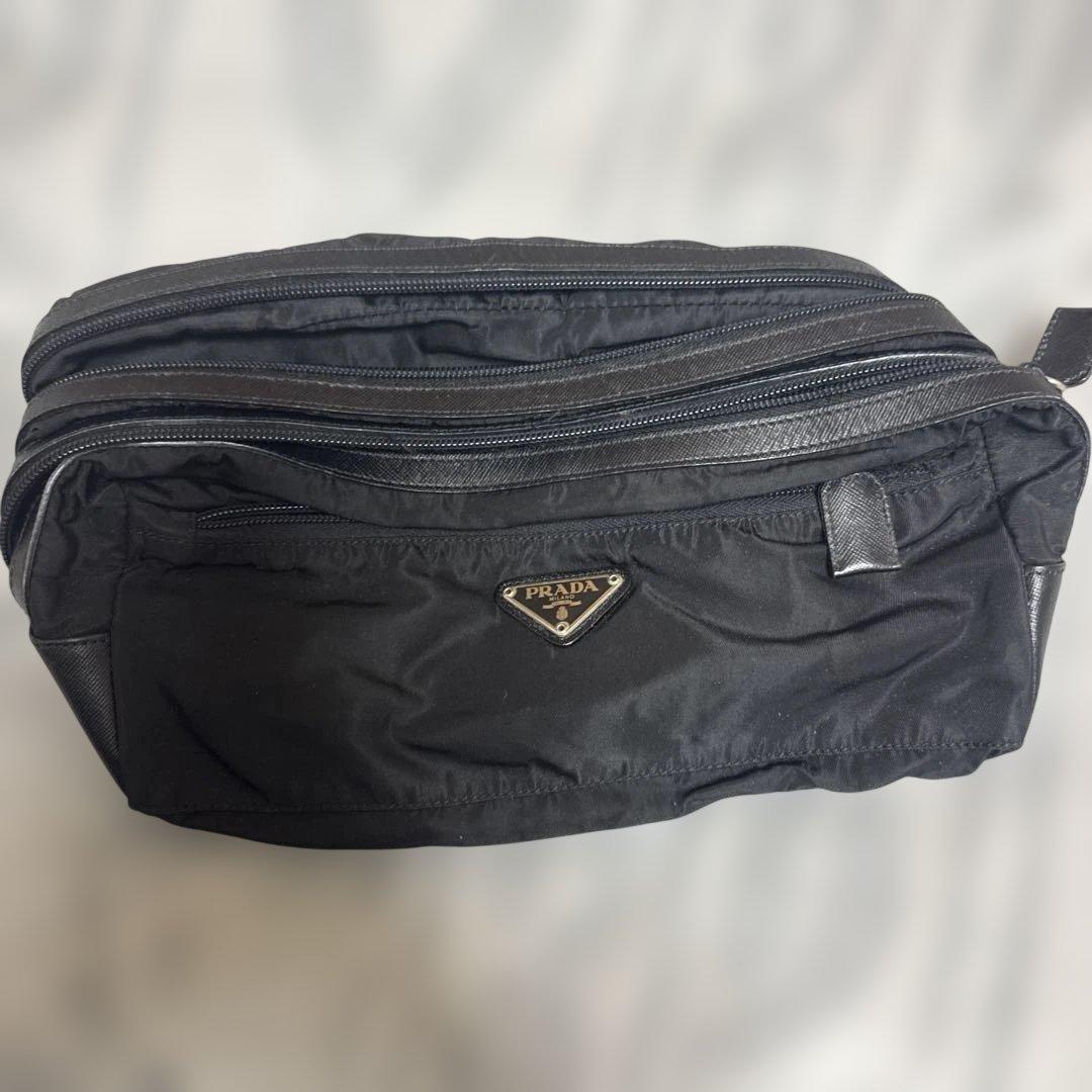 grinPRADA ブラックナイロンポーチ　リュック