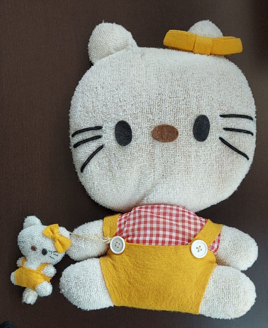 ☆激レア　1975年　ヴィンテージ　黄色リボン　ハローキティ　ぬいぐるみ