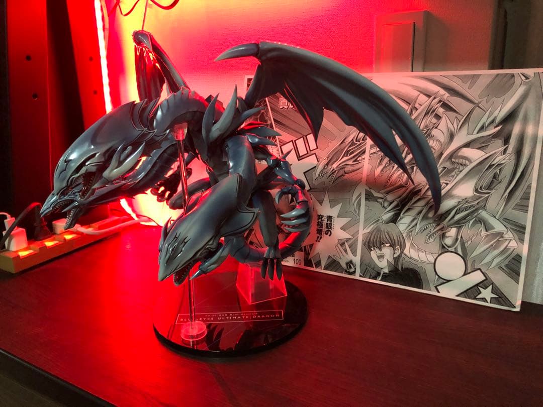 青眼の究極竜 フィギュア あみあみ×AMAKUNI