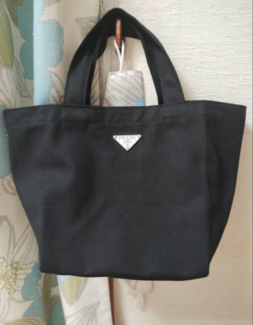 PRADA ノベルティトートバッグブラック - メルカリ