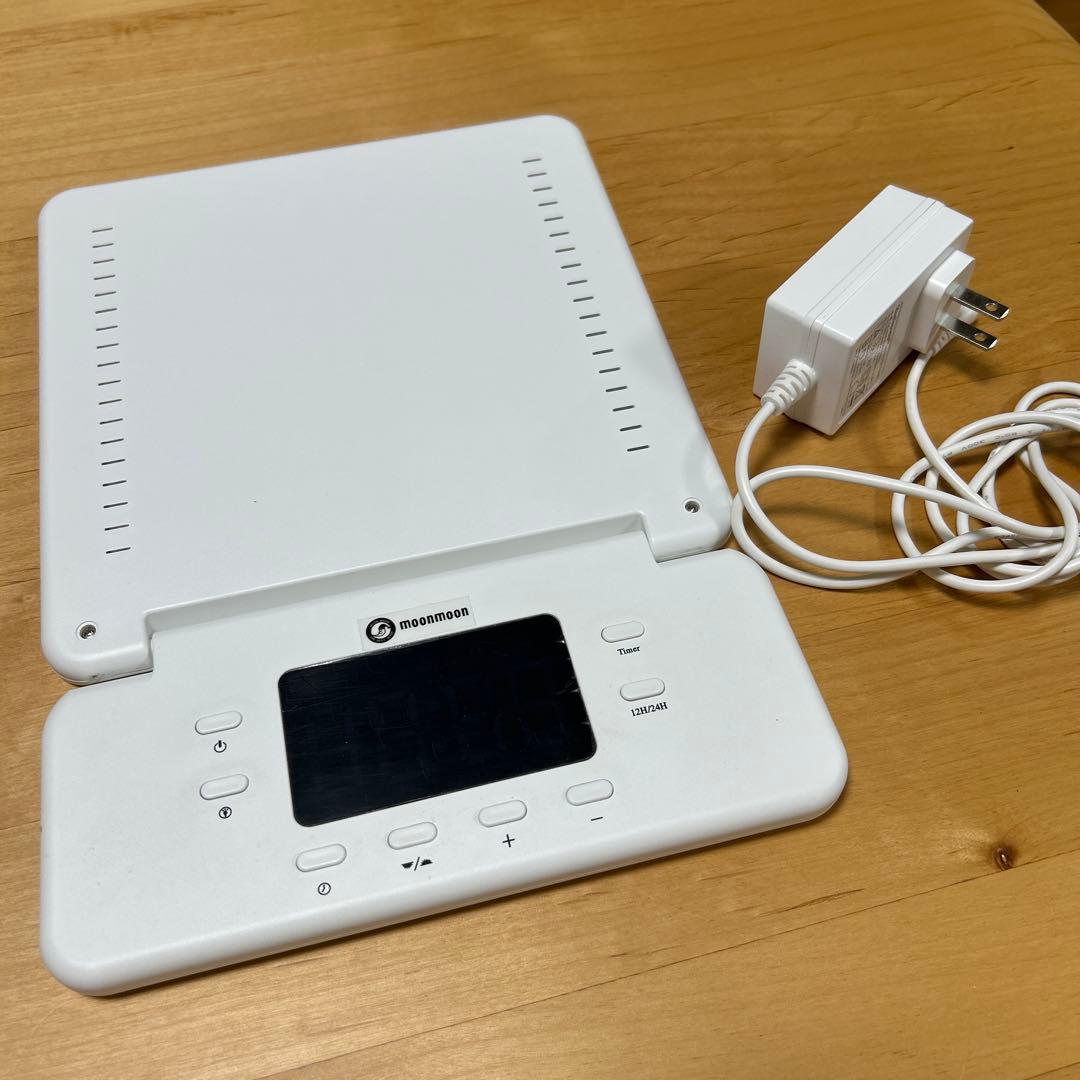 光目覚まし時計　ムーンムーン　トトノエライト