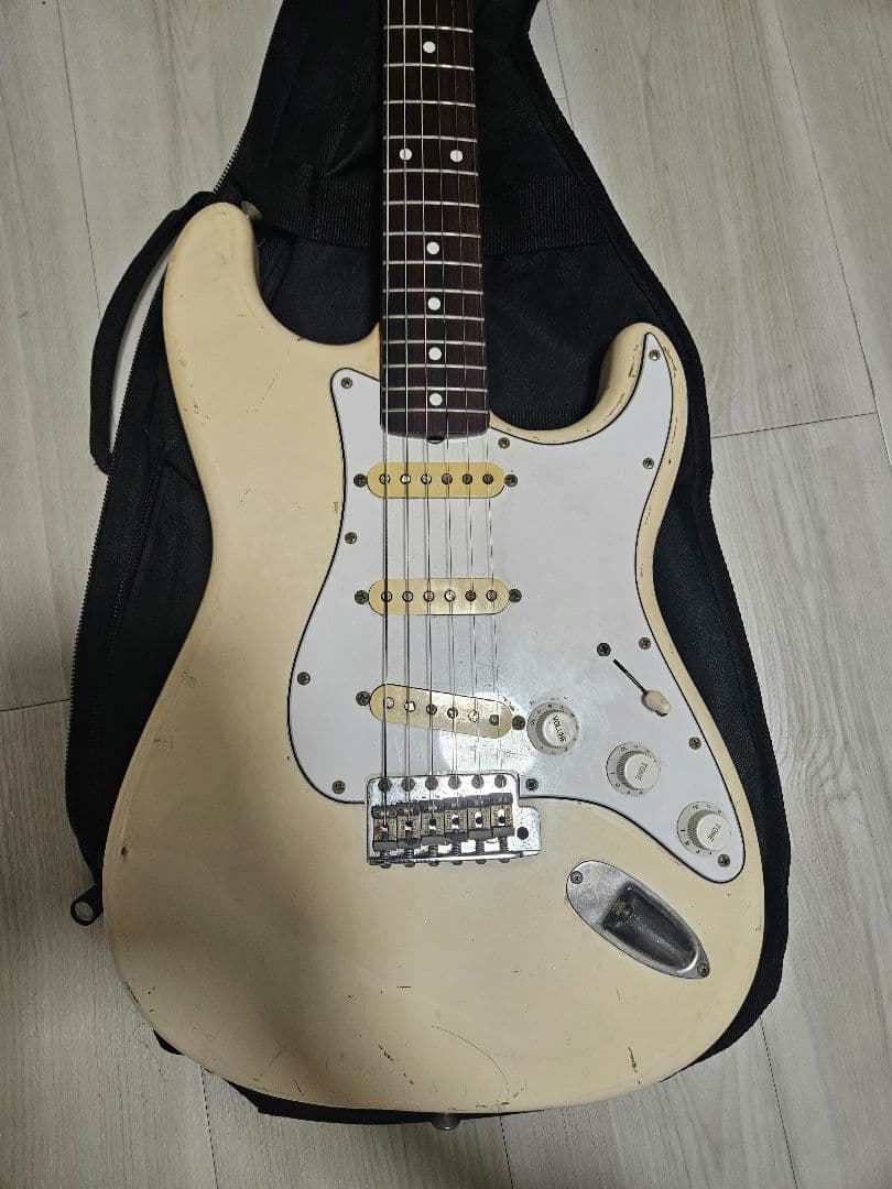 Squier JV初期 SST-50 フルオリジナル 3.2kg 当たり個体