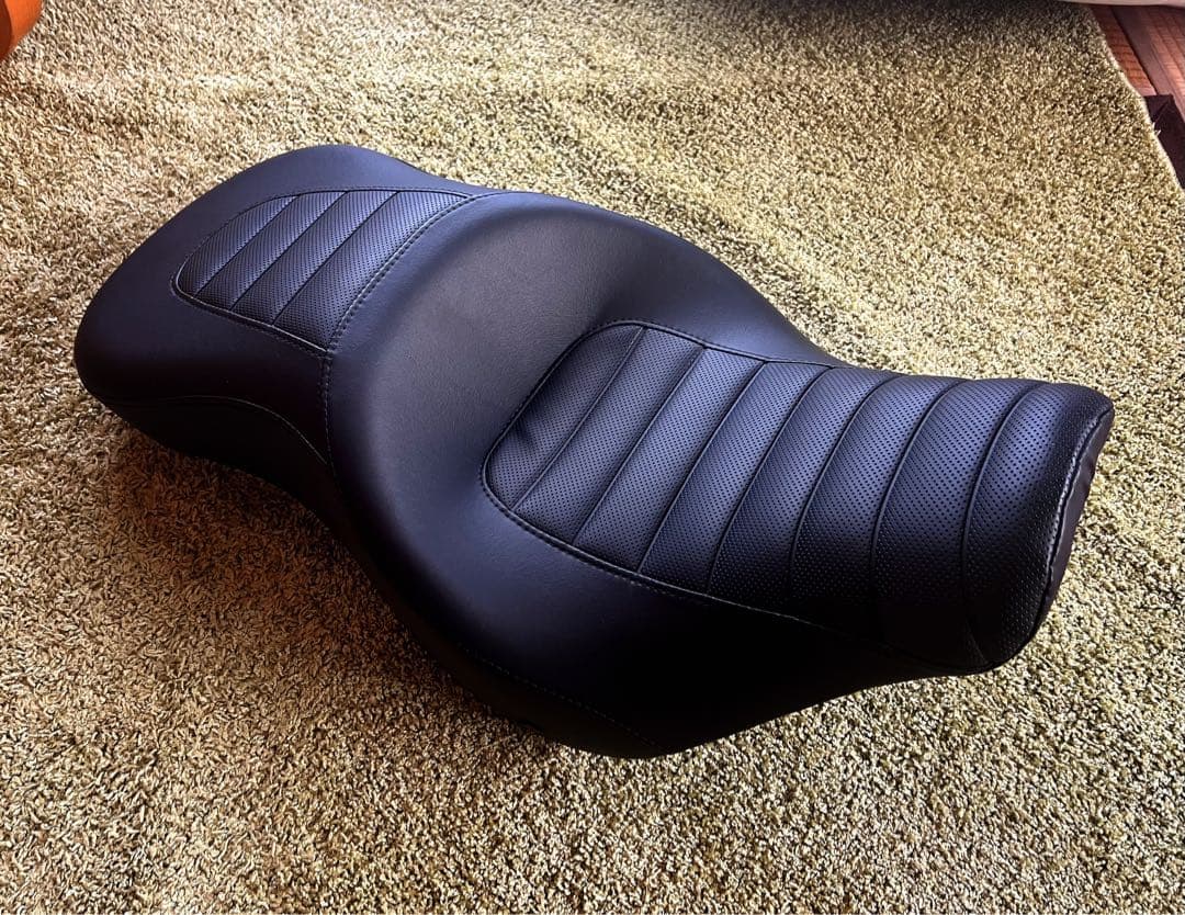 ハーレー純正 サンダウナー 2UPシート FXLRS FXLRST FLSB