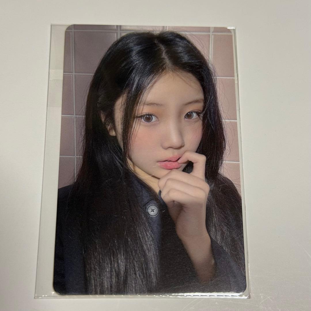 ILLIT ウォニ ウォンヒ ラキドロ トレカ Weverse - メルカリ