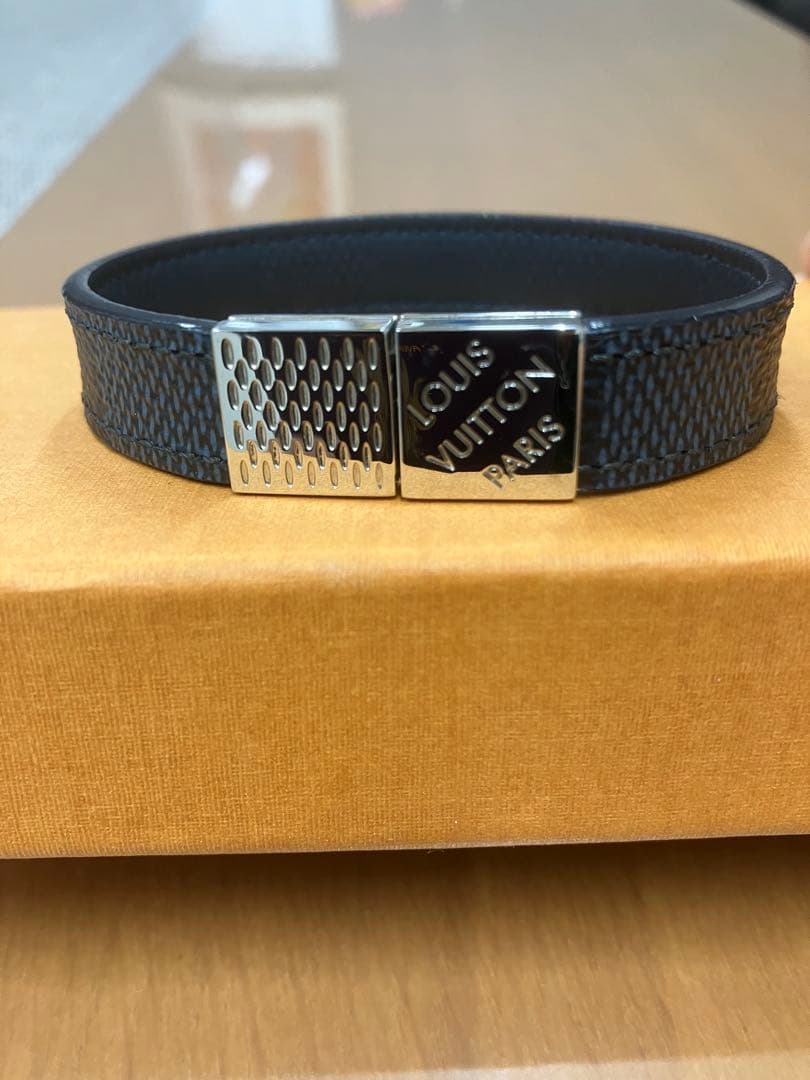 ダイバーハヤゴン　　LOUIS VUITTON ルイ・ヴィトン