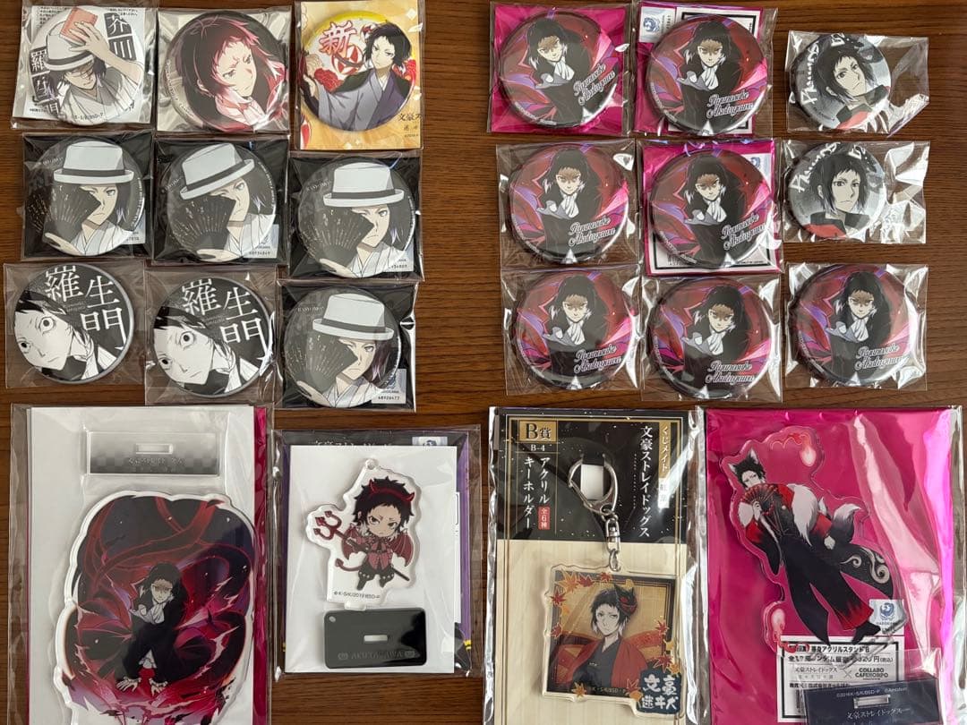 文豪ストレイドッグス 文スト 芥川龍之介 グッズまとめ売り 缶バッジ アクスタ等