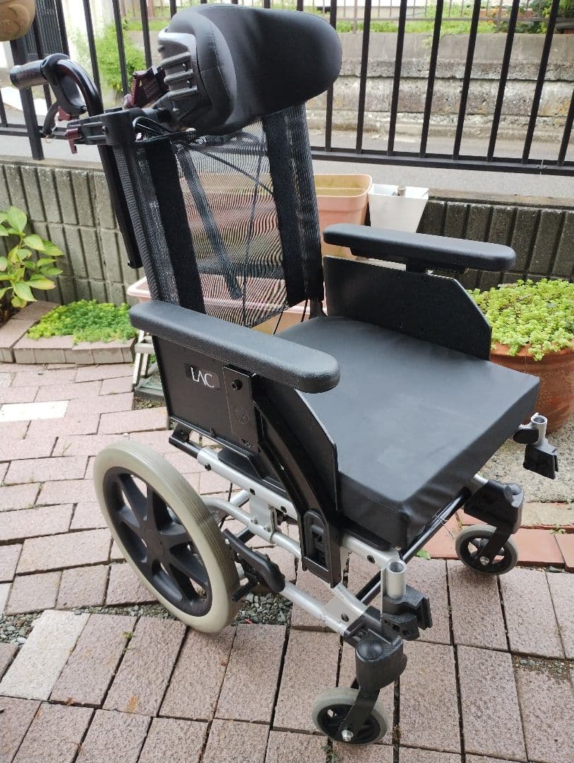 介護用車椅子 Netti 4U CE Plus リクライニング ティルト 可能