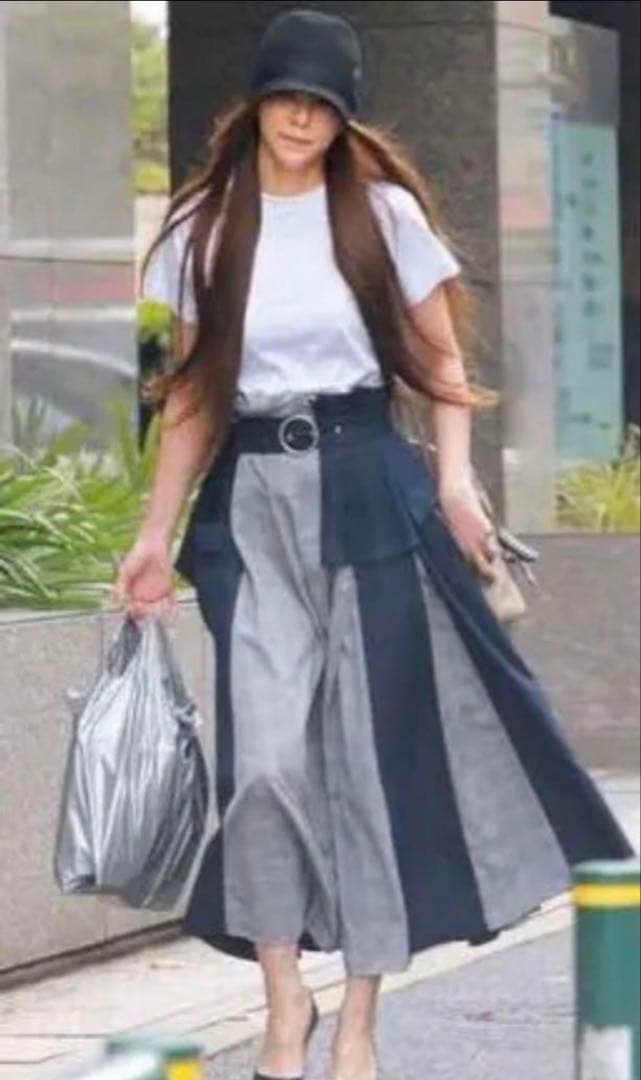 FURFUR ファーファー 安室奈美恵さん着用 アシンメトリータックス