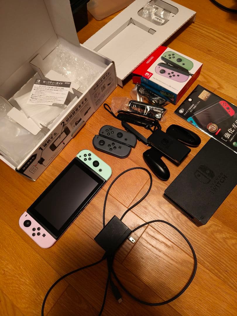 金*欠様 Nintendo Switch 本体 付属品全て揃ってます。