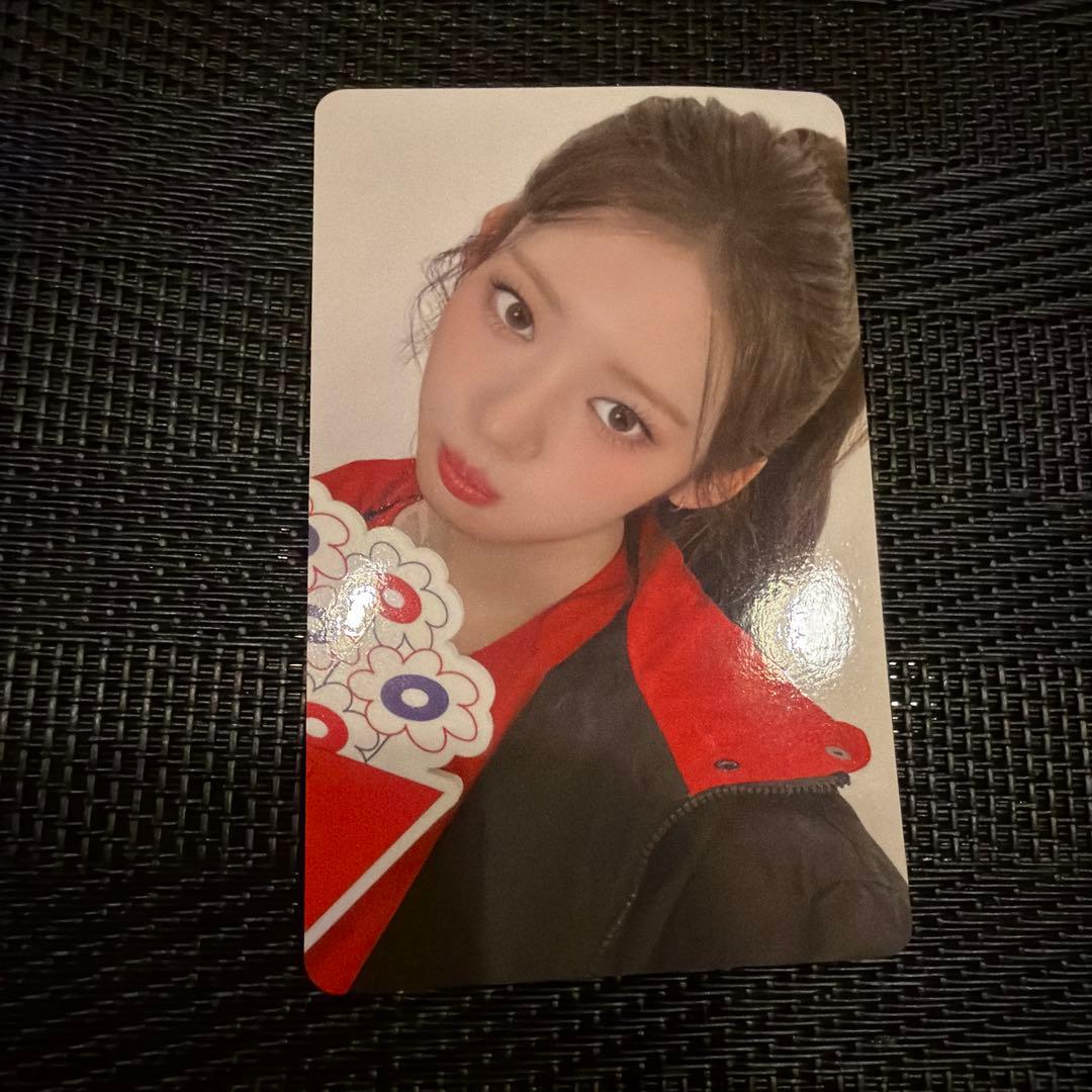 ローラ ベビモン BABYMONSTER 会場 トレカ