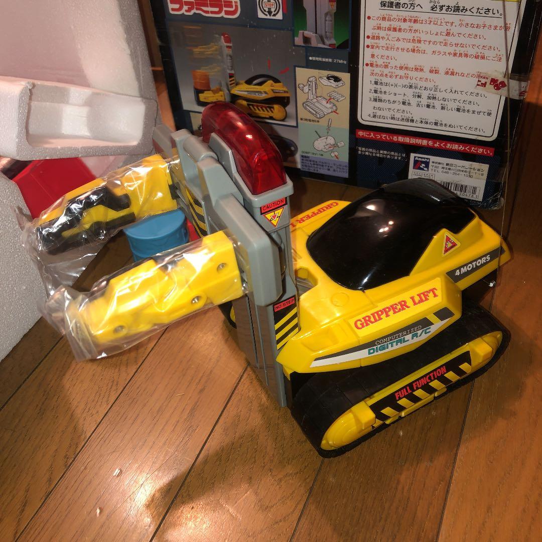 J*d様 珍品ラジコン グリッパーリフト 送信機はジョイパッドタイプです