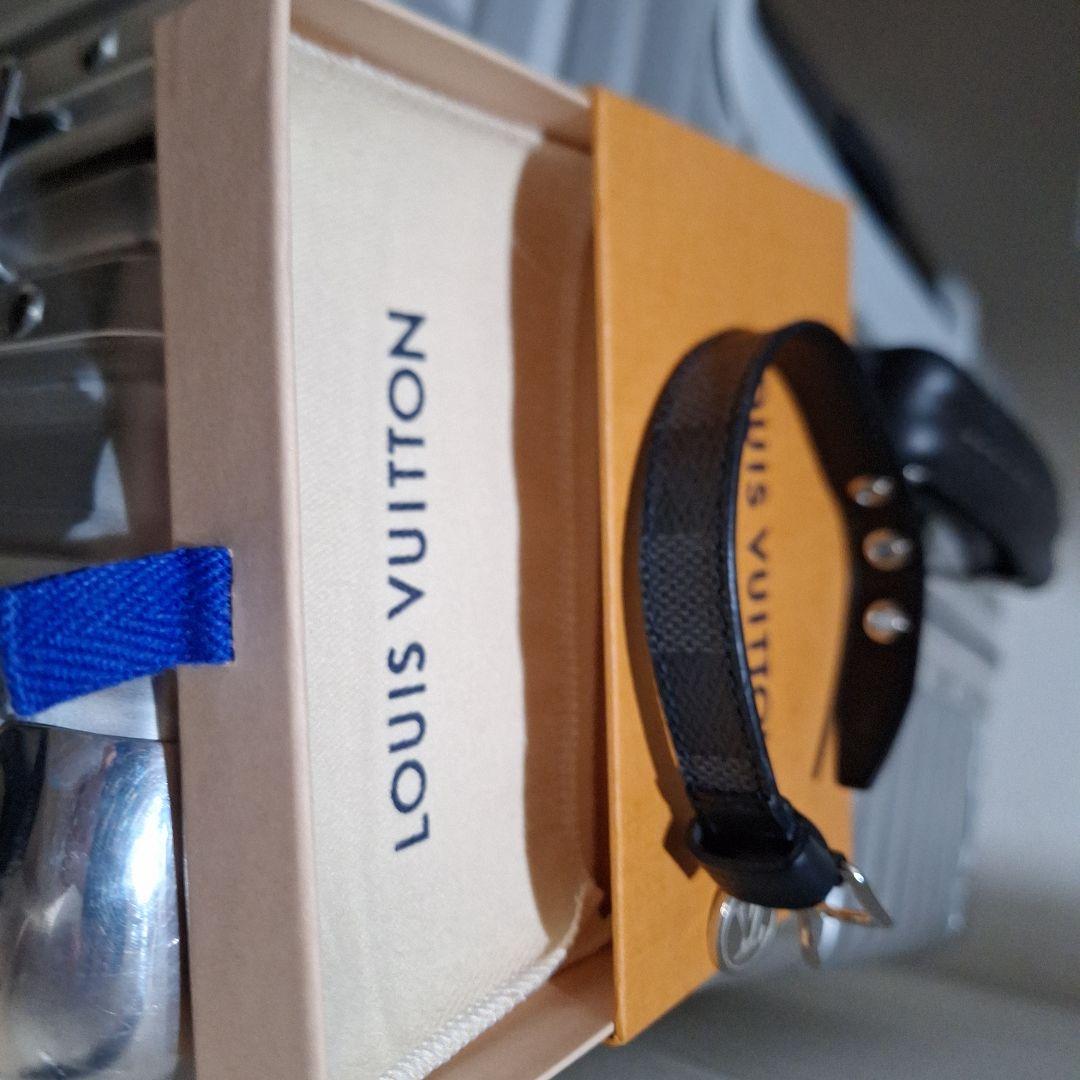 LOUIS VUITTON レザーブレスレット