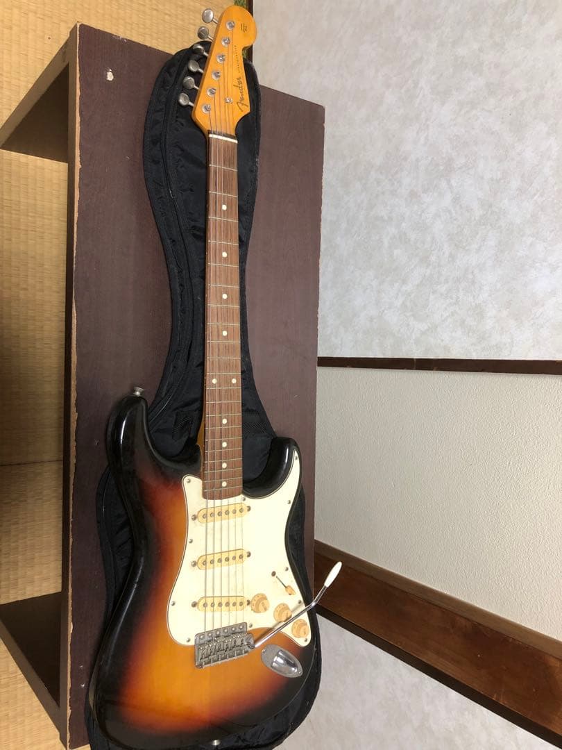 Fender Japan Nシリアル ストラトキャスター(ジャンク品)