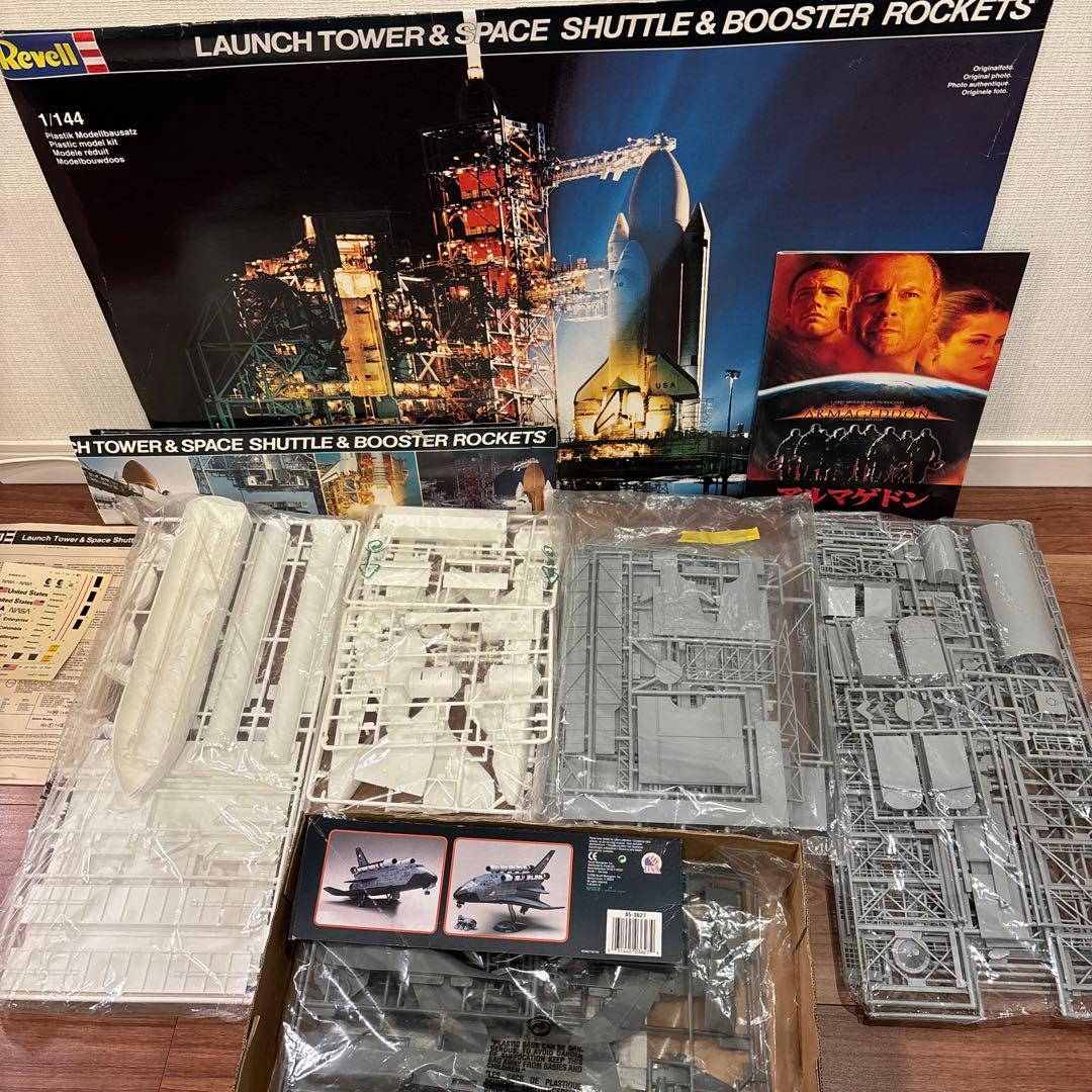 【未組立セット】スペースシャトル　打ち上げ発射台　アルマゲドン　プラモデル