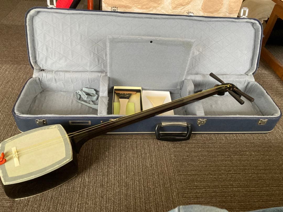 長唄三味線 丸打胴 撥2種　ハードケース付き