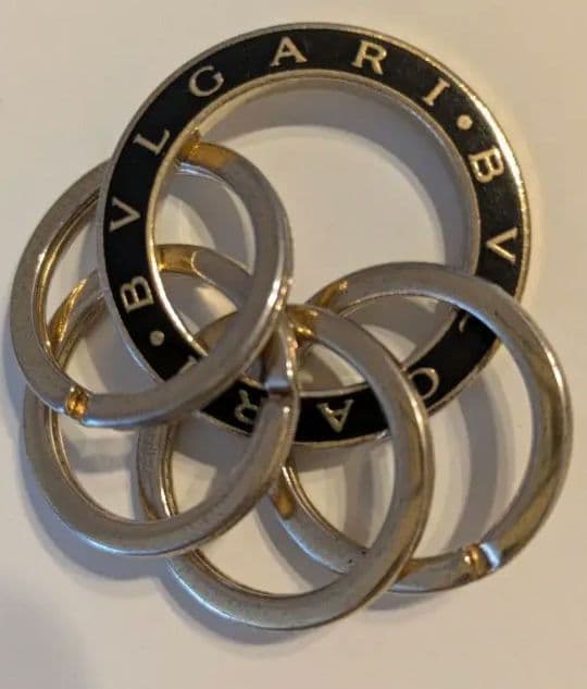 BVLGARI ロゴ入り キーホルダー