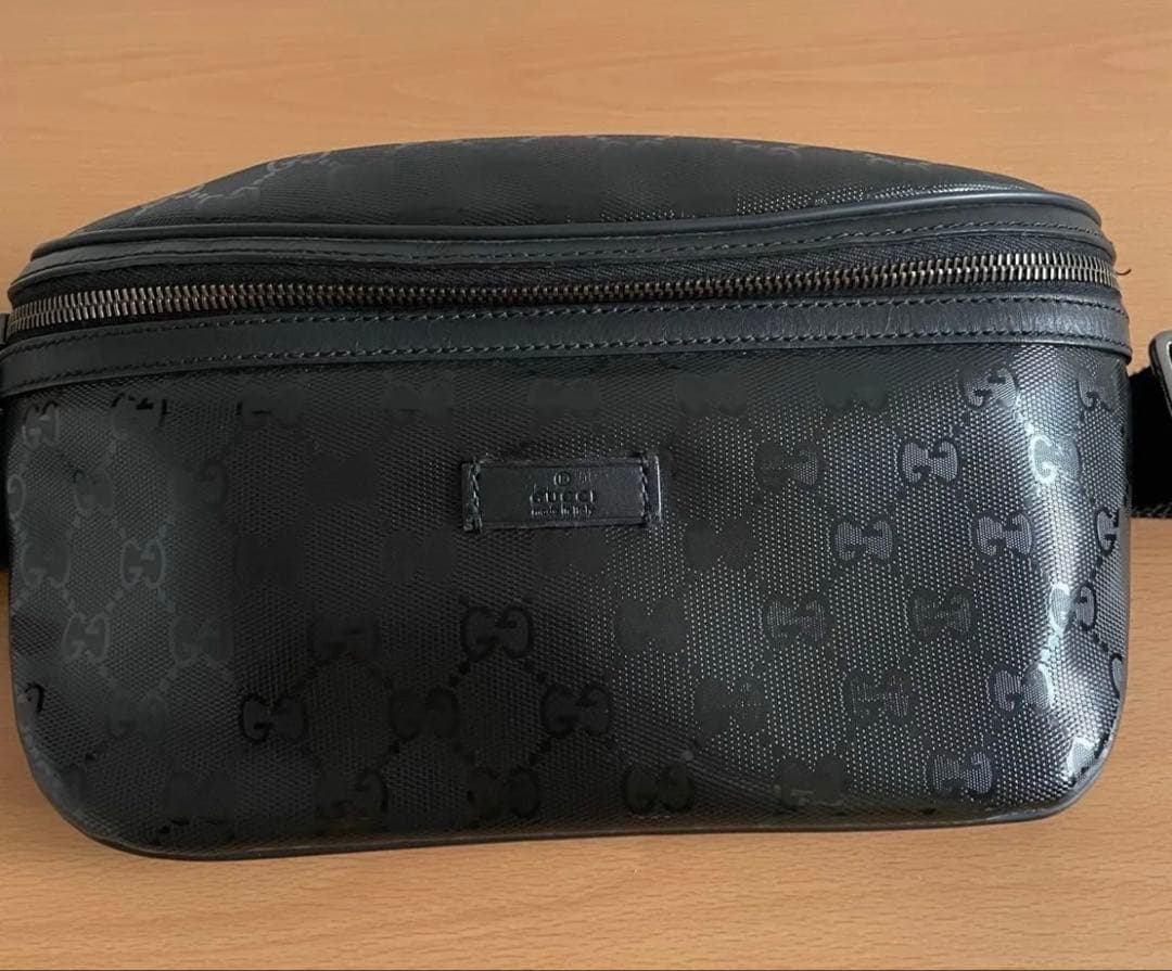 【美品】GUCCI ボディバッグ黒