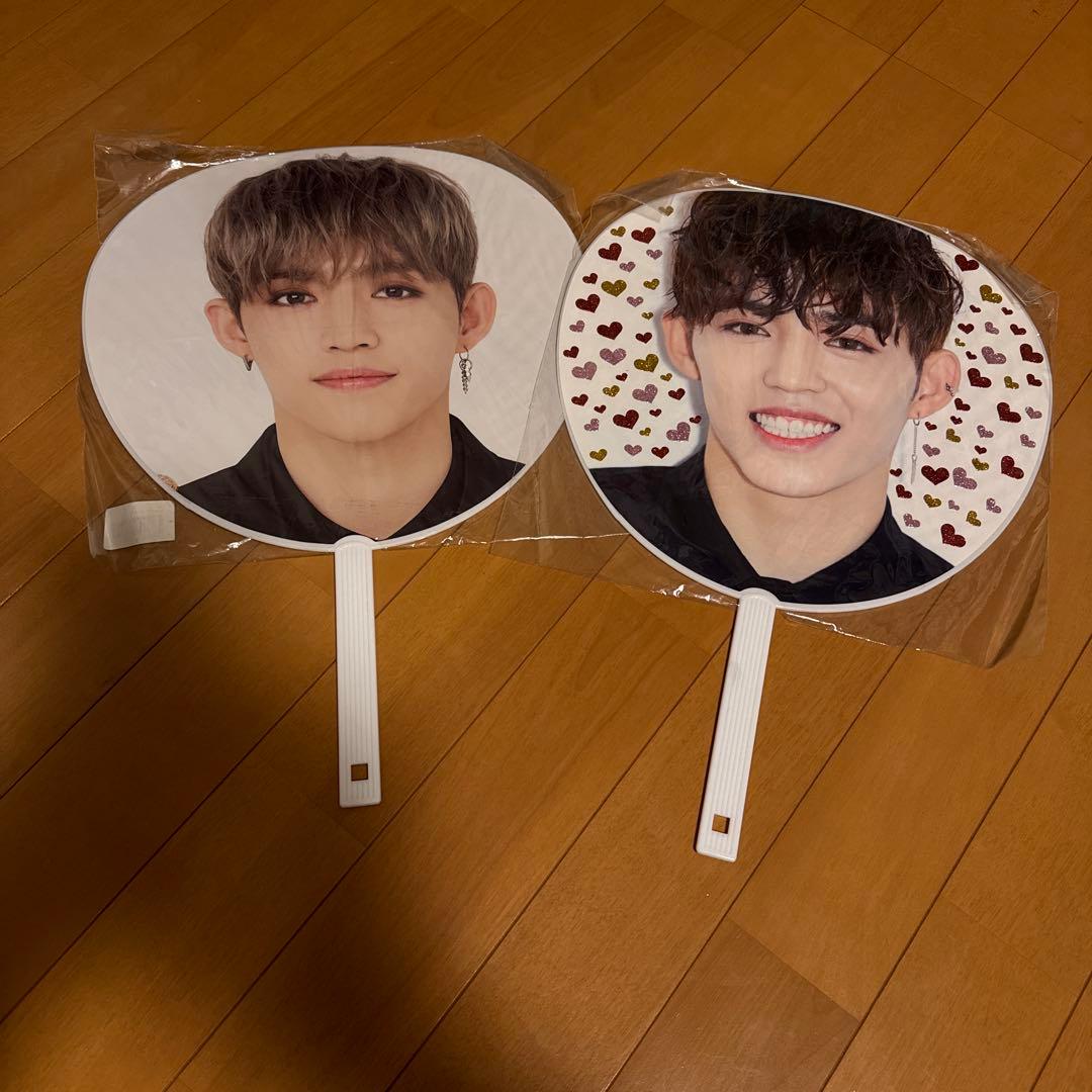 SEVENTEEN S.COUPS うちわ2枚セット - メルカリ