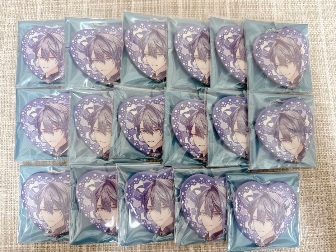 【Prism Heart June Bride】ハート型缶バッジ　 小柳ロウ Prism Heart June Bride】ランダムハート型缶バッジ Bグループ｜にじ