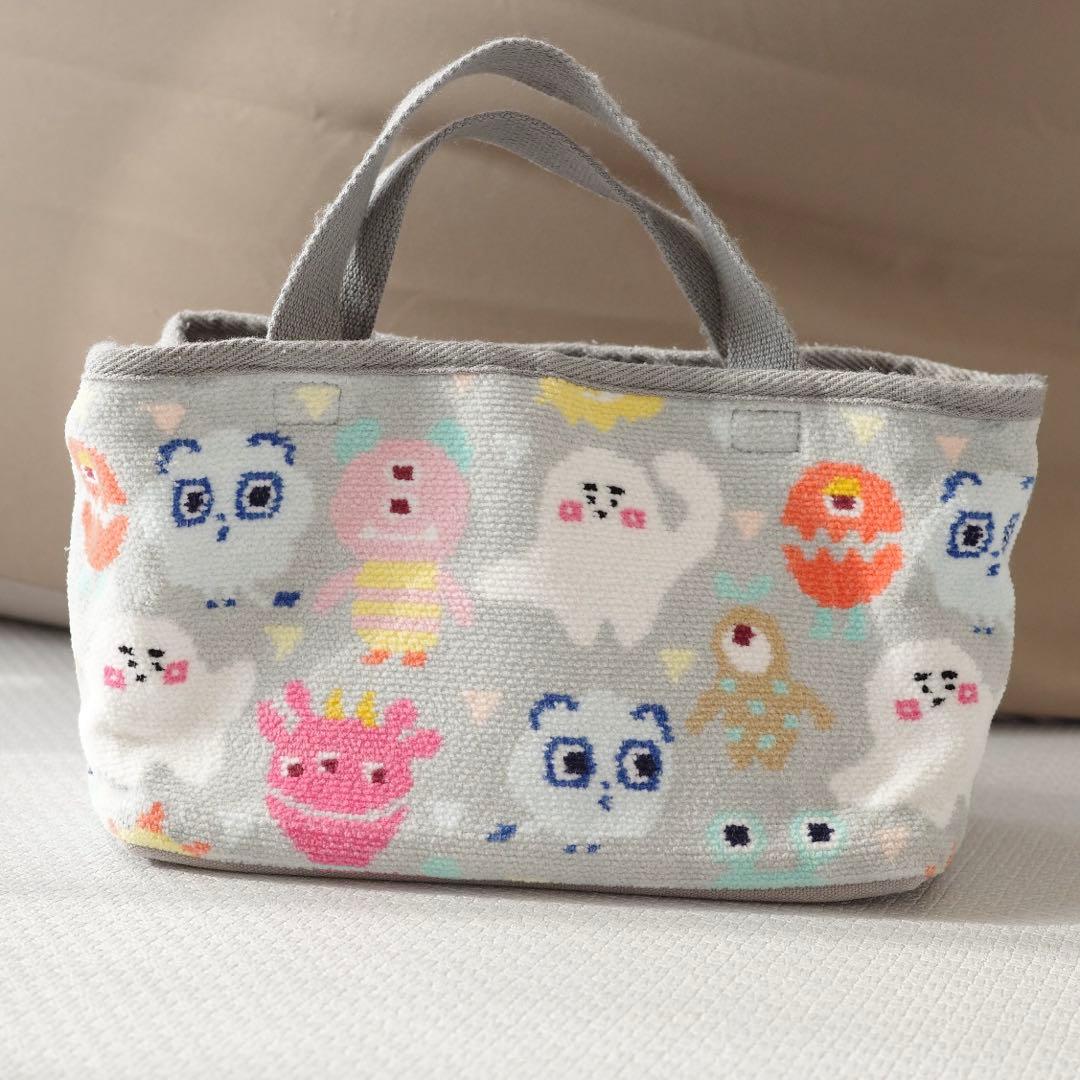 フェイラー×しなぷしゅ　ベビーカーポーチ シナぷしゅアンドリトルモンスター ベビーカーポーチ ラブラリーバイ