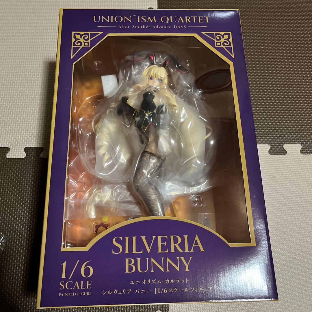 ユニオリ　SILVERIA BUNNY 1/6スケール フィギュア