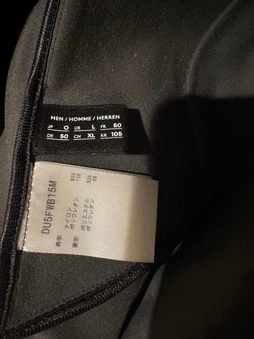 新品　DESCENTE ALLTERRAIN ソフトシェルジャケット“クレアス”