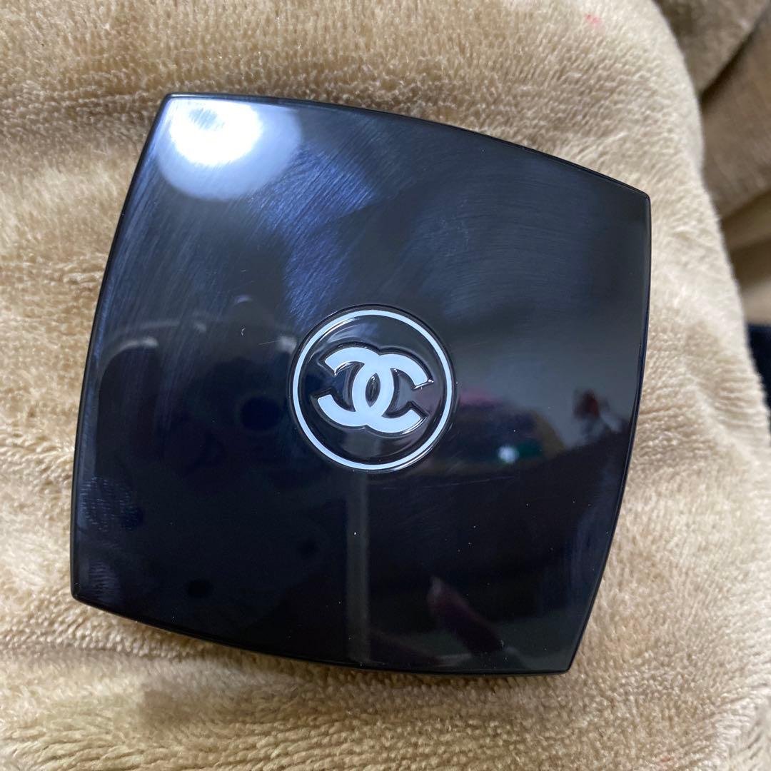 CHANEL LES 4 OMBRES 387UTOPIA アイシャドウパレット
