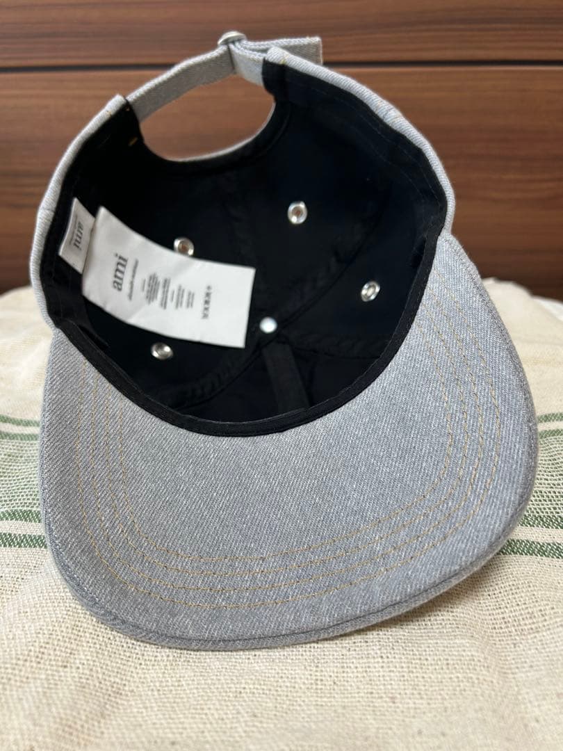 最終価格！アミパリス ハート刺繍 キャップ - メルカリ