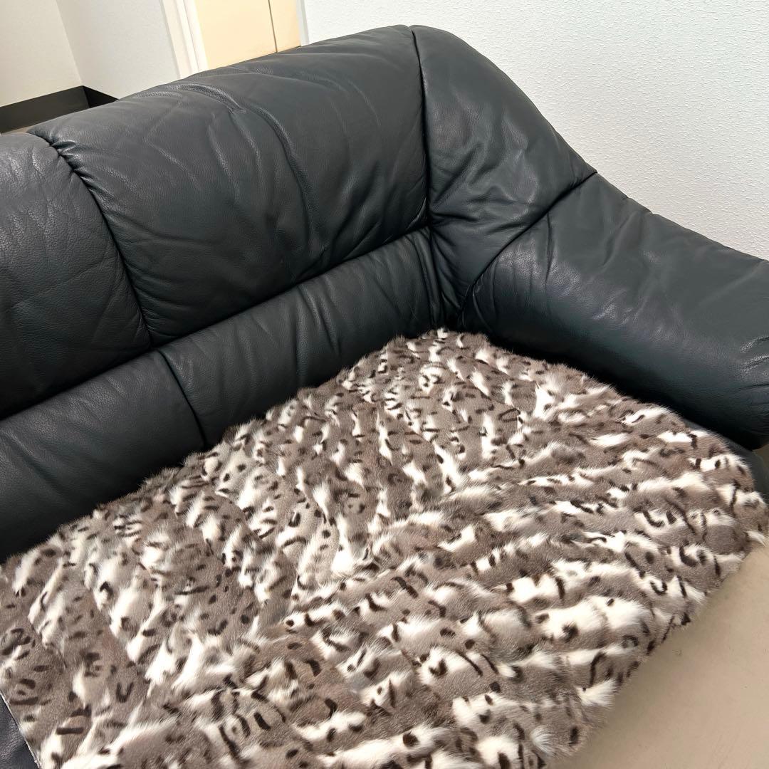 極上高級リス　スクイレル毛皮敷物　ラグマット　ソファー　座布団　北欧　玄関マット