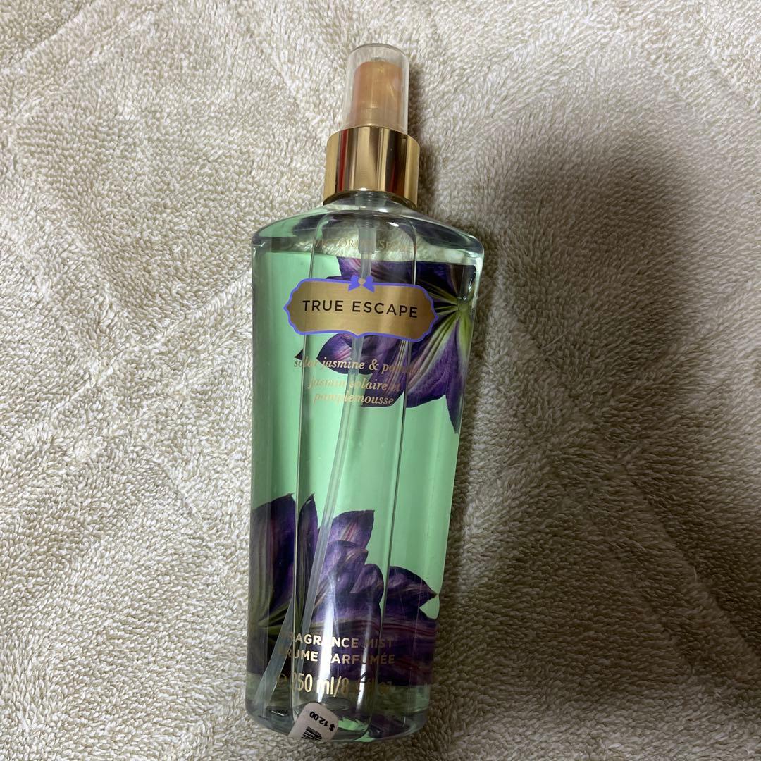 ヴィクトリアシークレット トゥルーエスケープ ヴィクトリアズ・シークレット」のショーがついに復活！ ケイト・モス