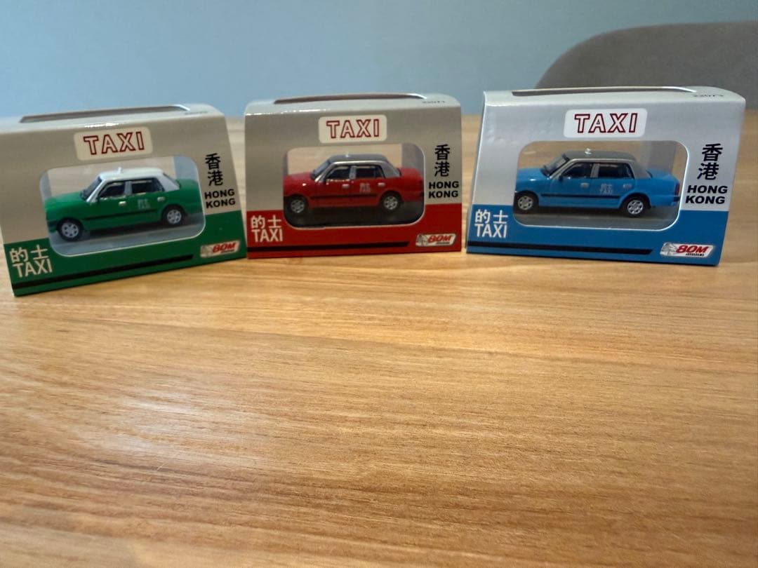 TINY 香港 タクシー ミニカー