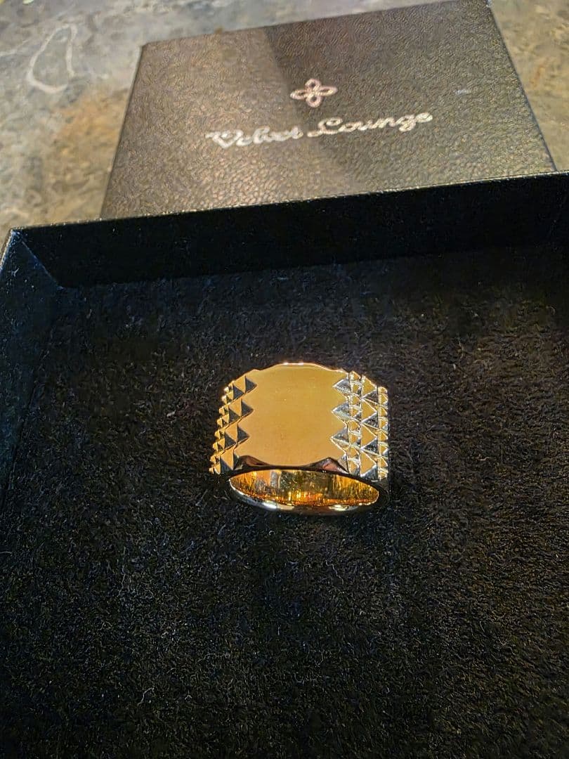 Velvet Lounge ゴールドリング