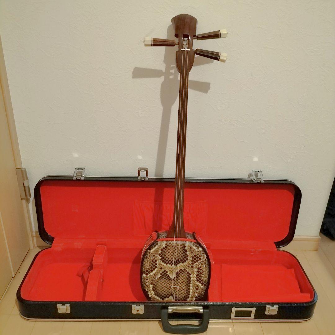 三線 沖縄 蛇皮 1枚張り ハードケース 宮古木工芸 与儀栄功 氏