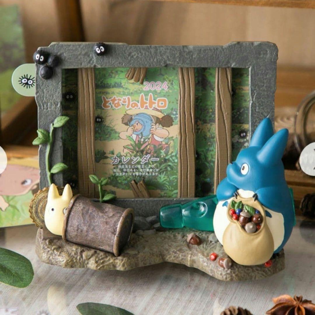 新品 となりのトトロ2024年ジオラマカレンダー 草壁家の軒下 ⭐️新商品⭐️ となりのトトロより 草壁家の軒下の様子をイメージした