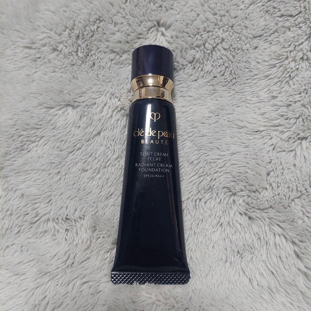 クレドポーボーテ タンクレームエクラn オークル10