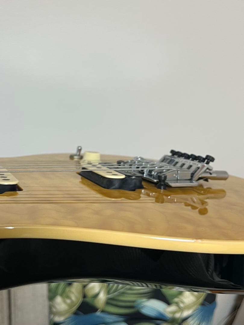 musicman axis （USA）gold w/trem Dチューナー - メルカリ