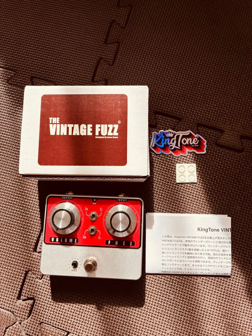 週末だけ特価　新品同様　KingTone Vintage Fuzz v2 KingTone miniFUZZ V2 Limited Edition Green & Red! | TONE BLUE