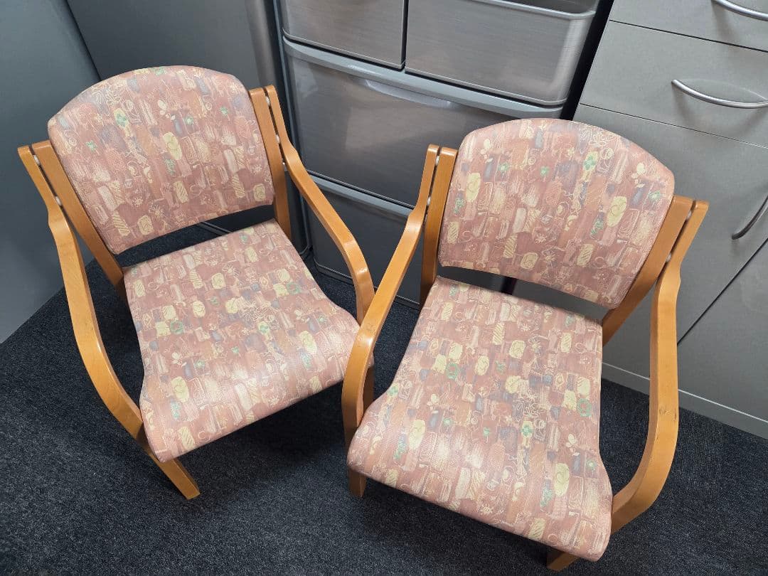 オリバー 介護用チェア 肘付タイプ 高機能ビニールレザー 二脚セット