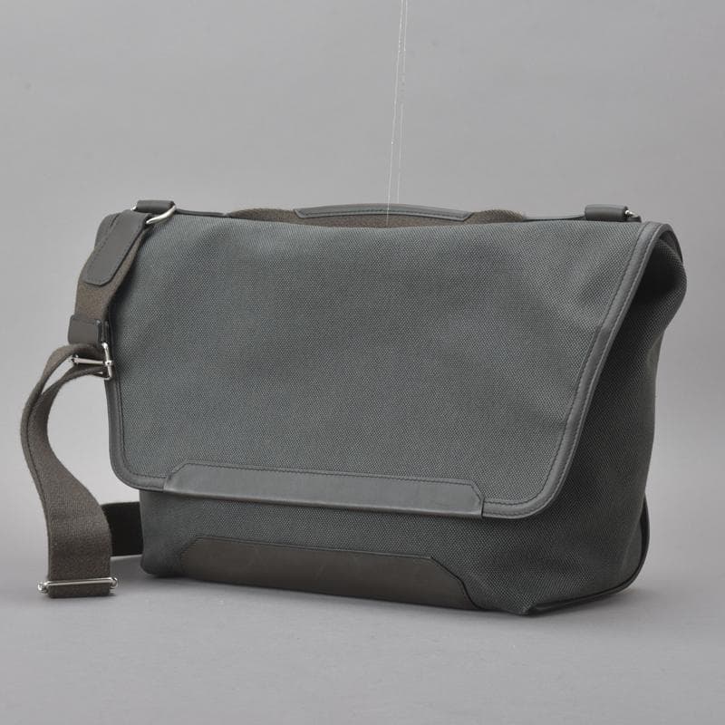 美品◇エルメス アレルトゥール メッセンジャーバッグ □R刻印キャンバス カーキ 美品◇エルメス アレルトゥール メッセンジャーバッグ □R刻印