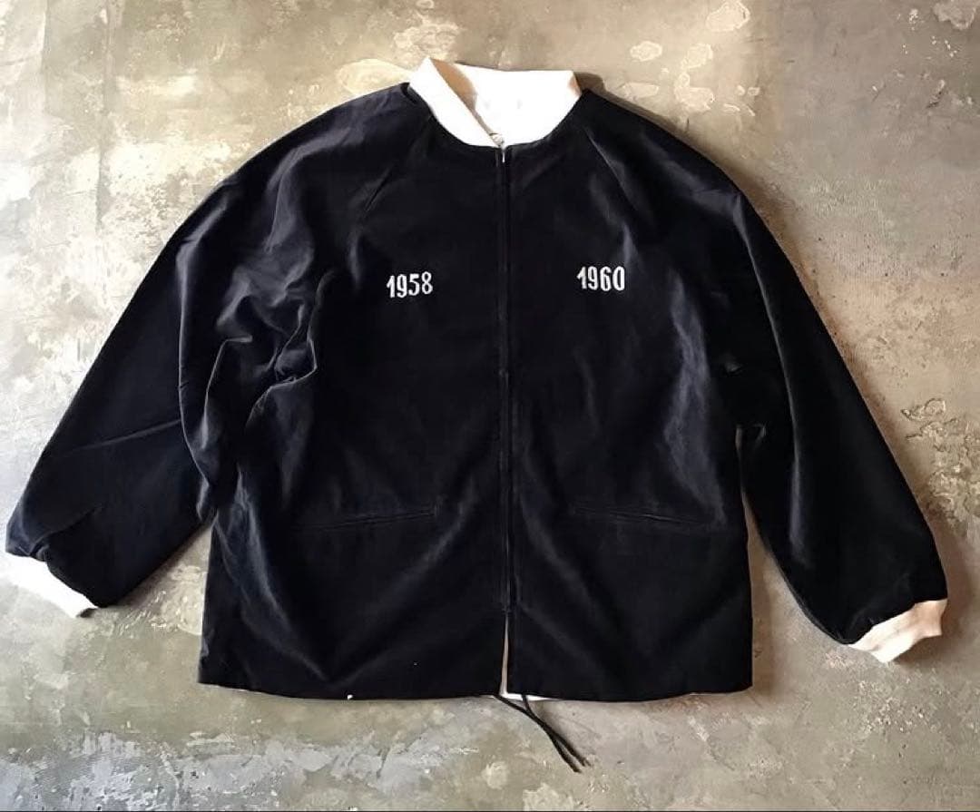 新品 Cloveru Velor Souvenir Reversible JKT - メルカリ