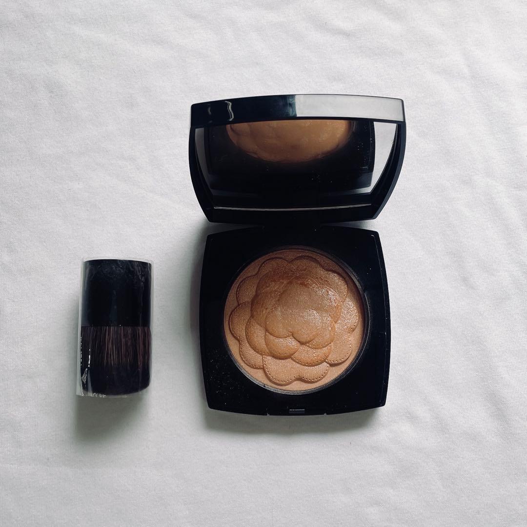 シャネル レーヴ ドゥ カメリア《フェイスパウダー》 - メルカリ