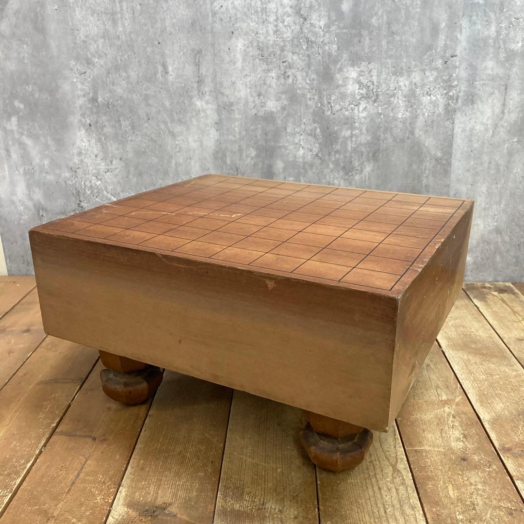 B-4 【味のある古道具】脚付き 将棋盤 ヘソあり 天然木 囲碁 将棋 レトロ 囲碁セット 国産桧2寸ハギ足付碁盤セット(蛤碁石25号・桜碁笥大) | 足