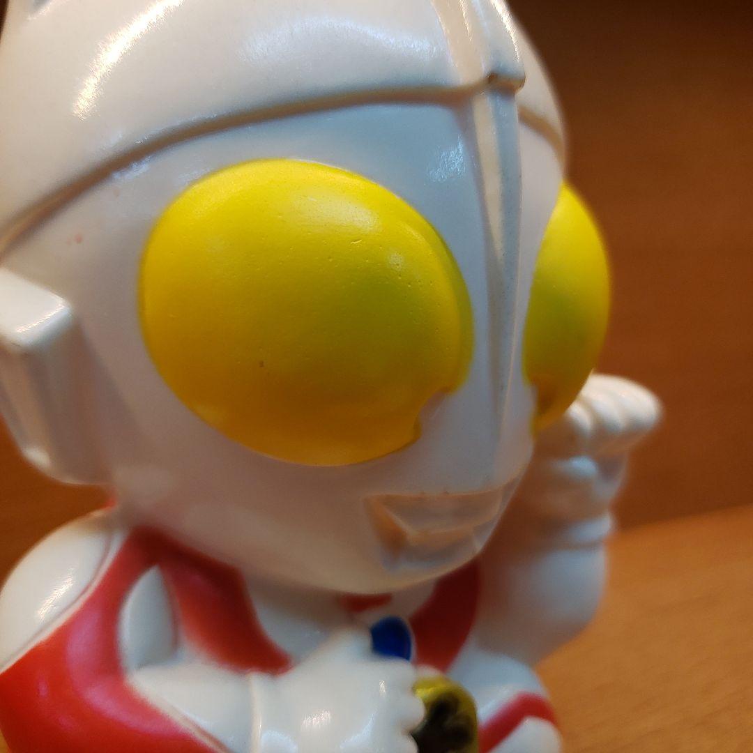 蔵出し特価ウルトラマン フィギュア招き猫貯金箱高さ14cm - メルカリ