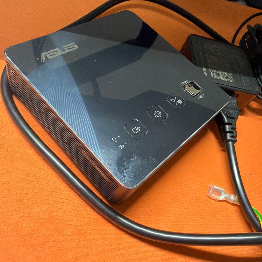 ASUS S2 プロジェクター