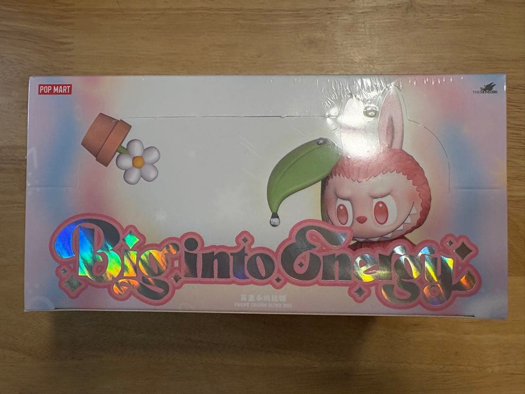 新品✨POP MART Big into Energy 電話チャーム