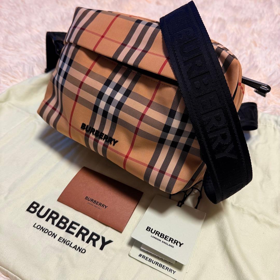 ❤︎mami-ta❤︎ 　BURBERRY ボディバッグ ベージュ チェック柄