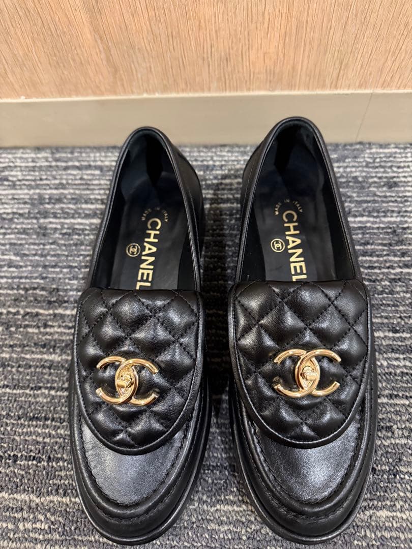 希少サイズ】CHANEL シャネル ターンロック ローファー 黒 36 - メルカリ