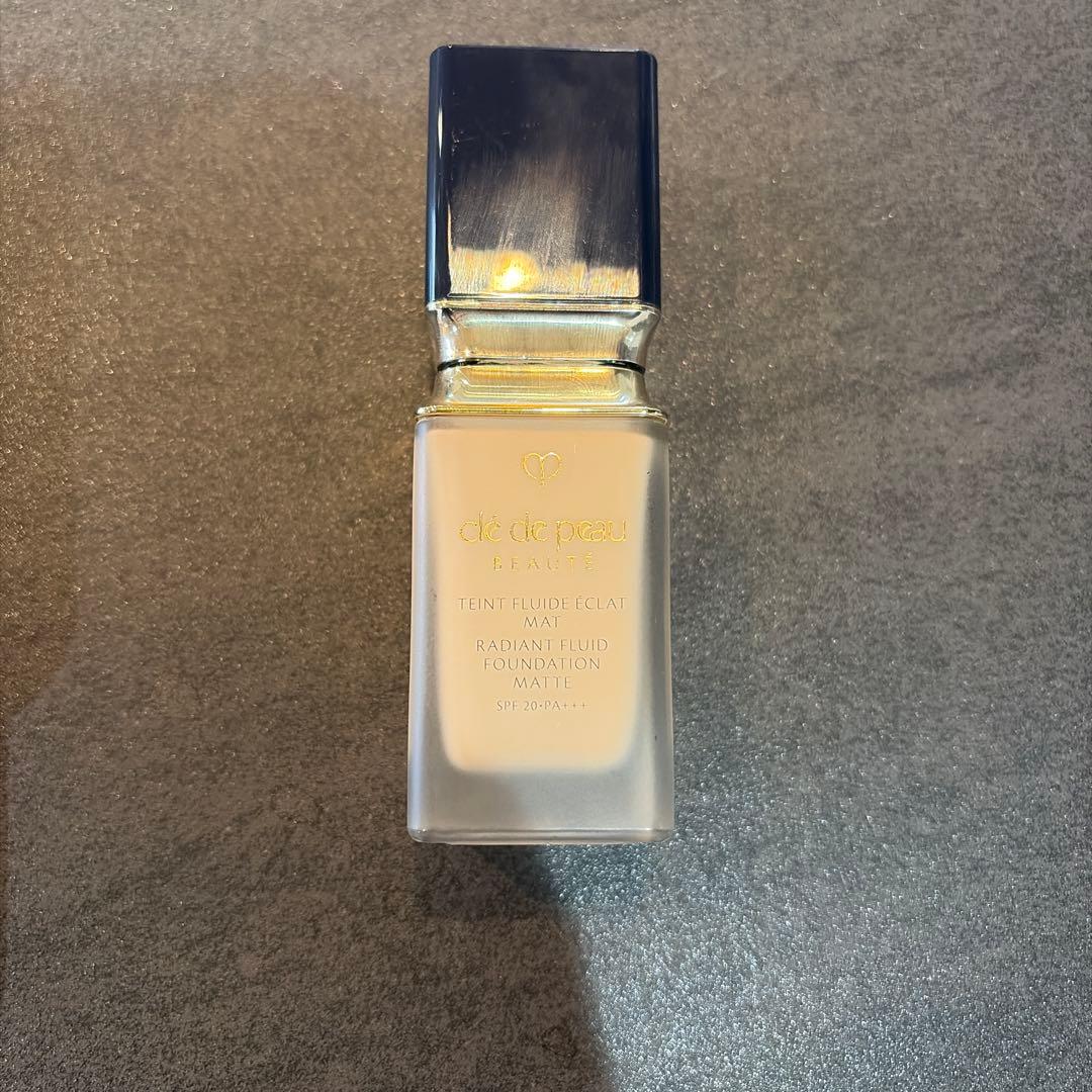 クレ・ド・ポー ボーテ タンフリュイドエクラマット オークル10